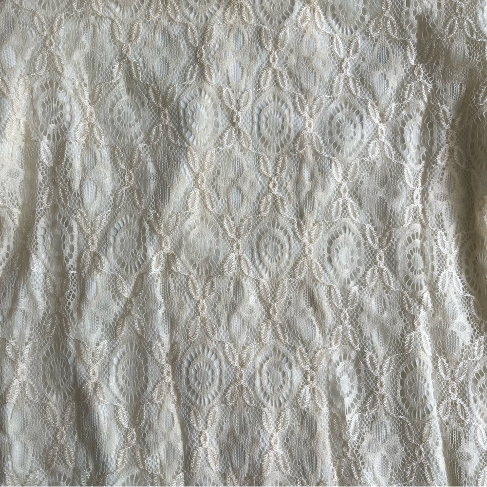 Vintage lace blouse - Picture 2 of 6